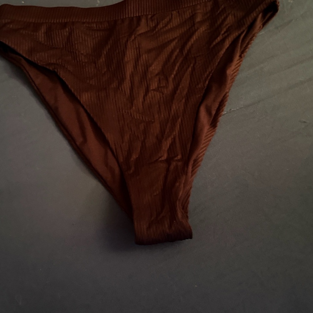 Blushing brunette black ribbed bikini bottom BNWOT